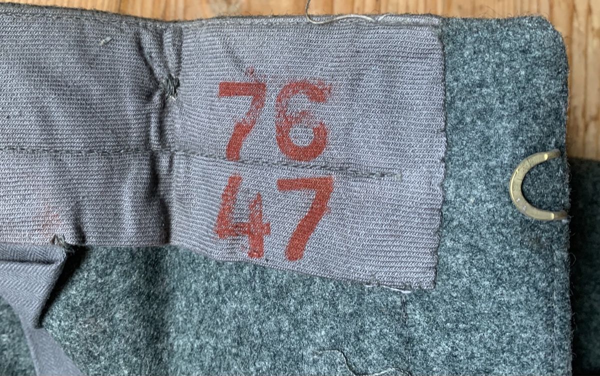 Schweizer Armee Pantaloni: Einfache Reithosen der CH Armee Grösse 47/76 – Usato da Goldingen venduto da Bergler012 2