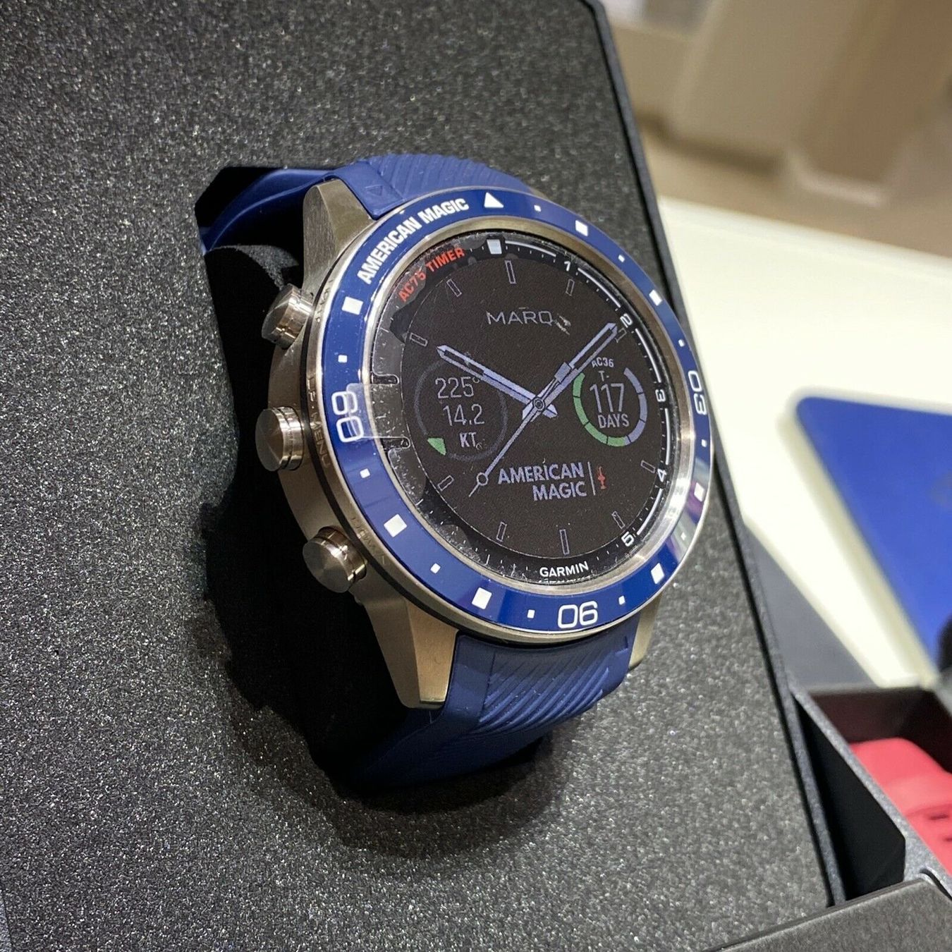 Garmin Smartwatch: Garmin Marq Captain American Magic Edition – Nuovo (secondo la descrizione) da Gutenswil venduto da Cresto