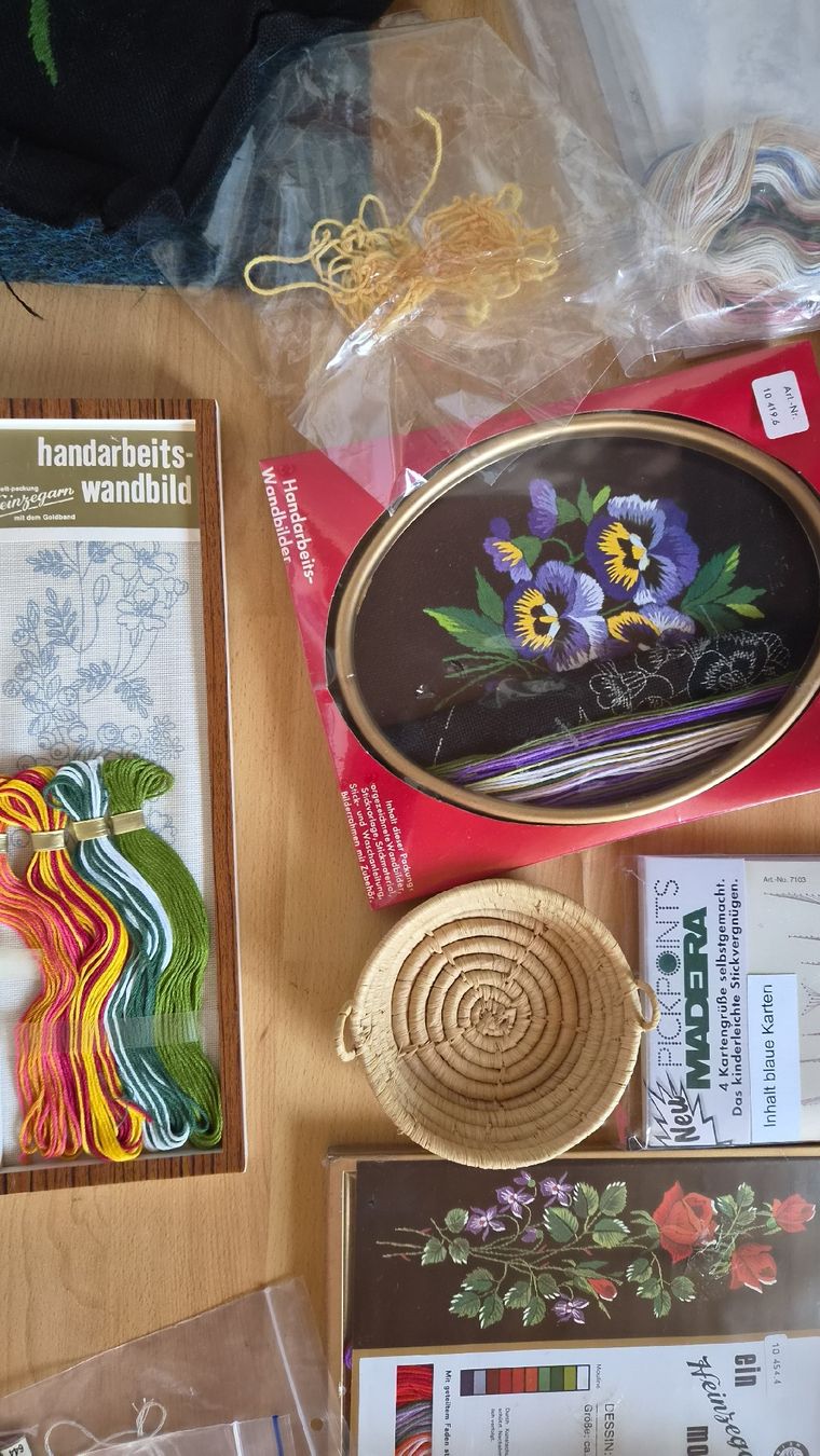 Kit bricolage: Handarbeit Stucken Basteln Set Diverses – Nuovo (secondo la descrizione) da Kölliken venduto da MissesBossTop1 2