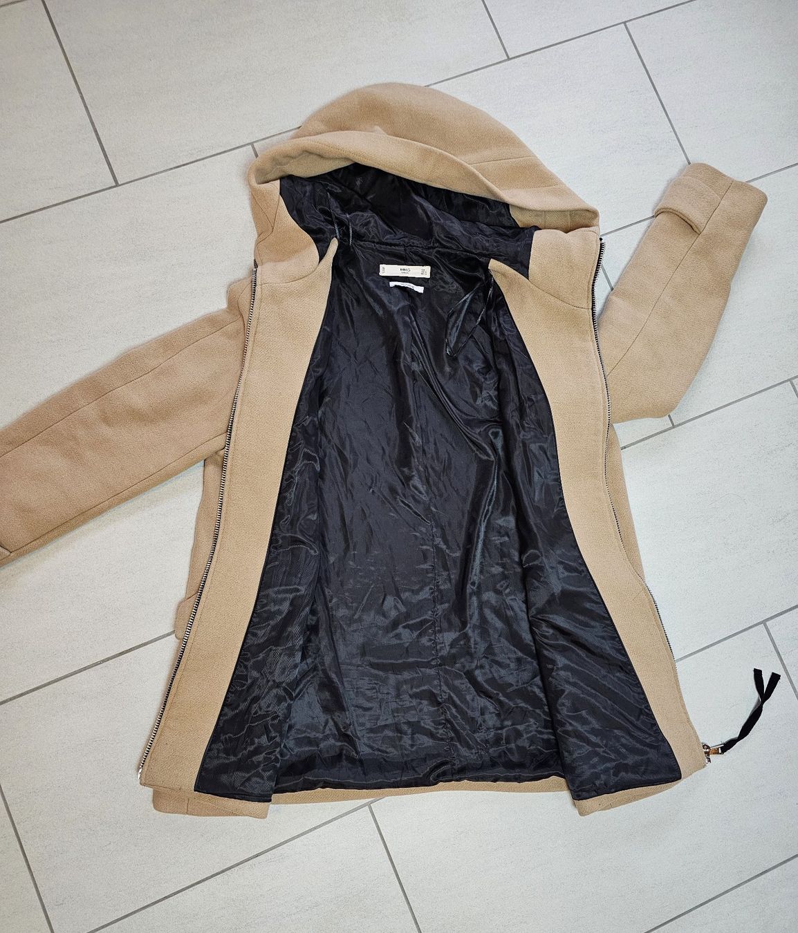 Cappotti: Kurzmantel Polyester/Wolle Grösse L – Usato da Einigen venduto da Pretorius66