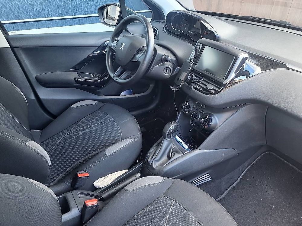 Peugeot 208 1.2 VTi 2