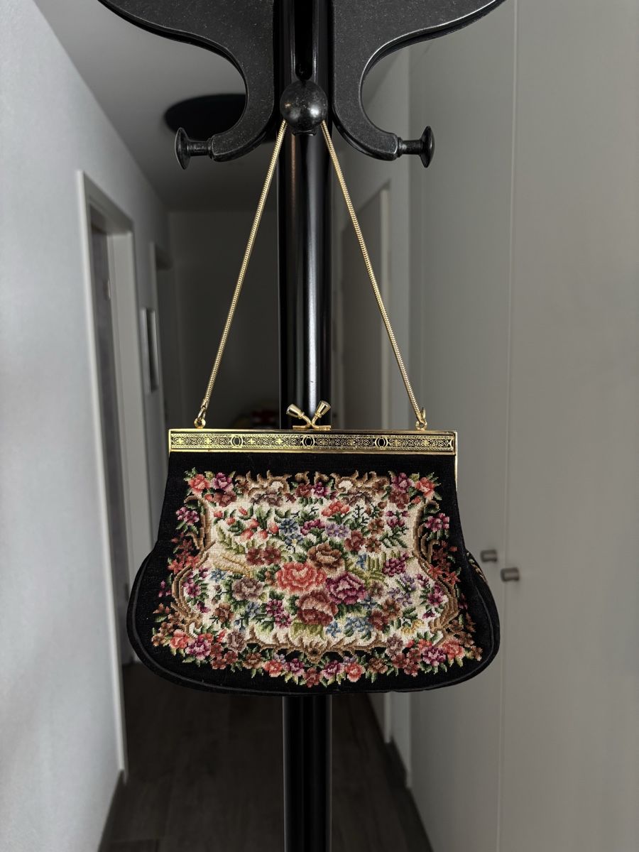 Borse da donna: Sac à main vintage brodé fleuri  – Usato da Savièse venduto da aly_zc2h