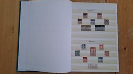 Album mit 136 Briefmarken aus Afrika
