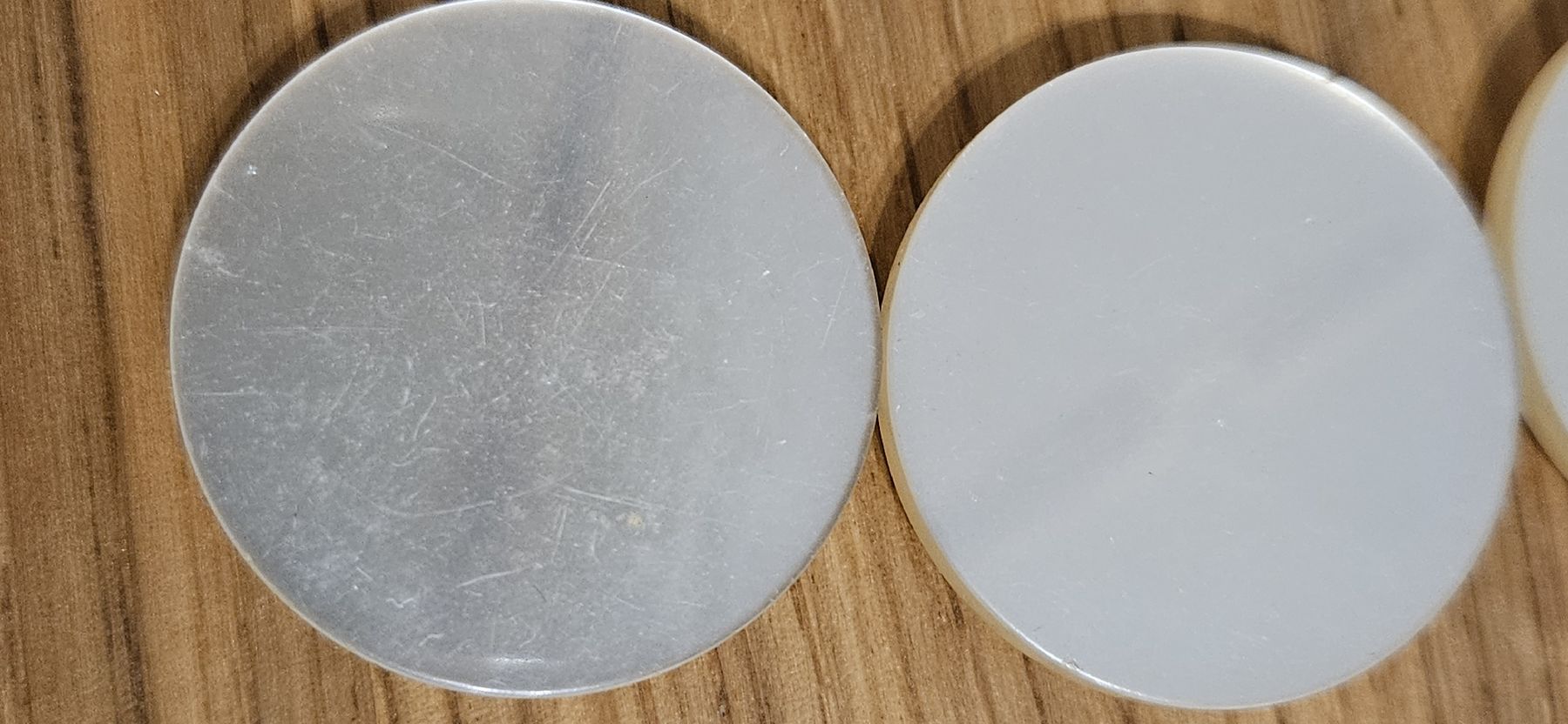 Bottoni: 3 boutons nacrés 3cm – Usato da Carouge GE venduto da Lea000 3
