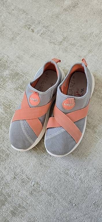 Scarpe per ragazzi: Turnschuhe kinder / Shule schuhe – Usato da Zürich venduto da joo_hrd5 4