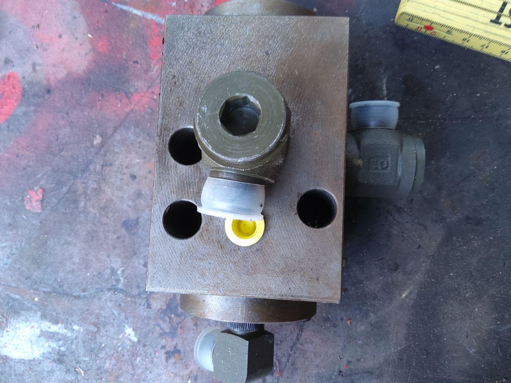 Tutte le macchine: Hydraulik – Usato da Aeschi b. Spiez venduto da Merk-Pullax 3