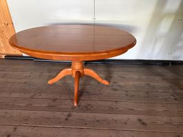ovaler Salontisch, Holz