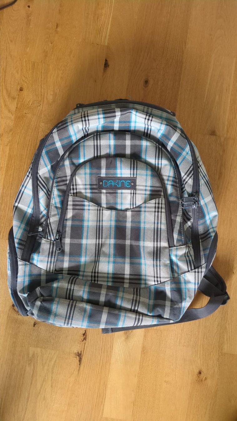 Dakine Zaini: Dakine Rucksack, Grau/Blau Kariert – Usato da Hochwald venduto da A3N.