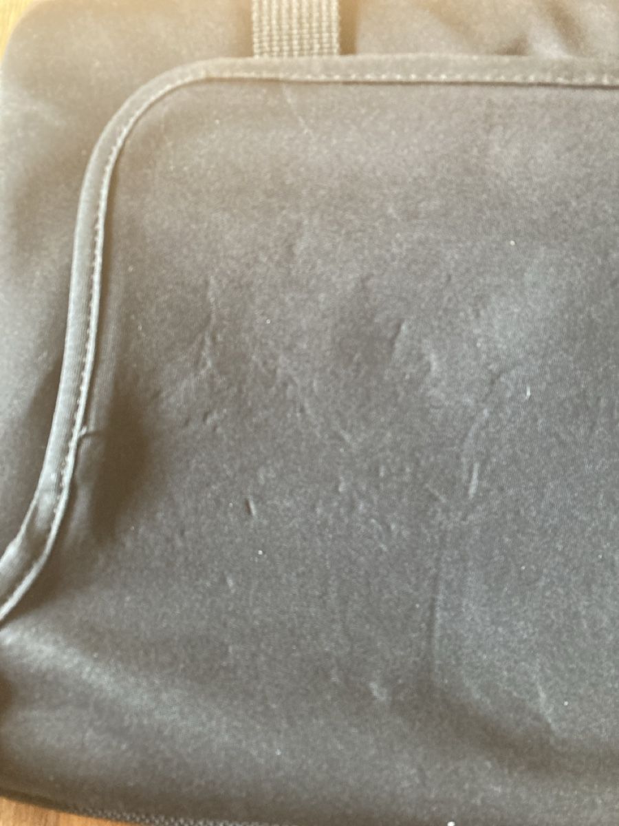 Borse: Praktische Dicota Laptoptasche – Usato da Wiesendangen venduto da Mimichechelle_ 2