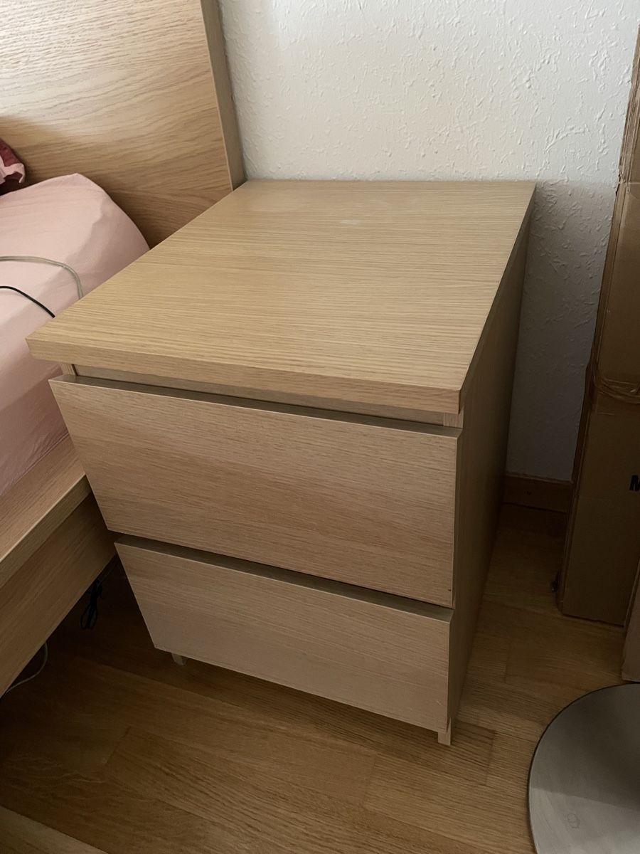 Comodini: 2 Tables de nuit IKEA MALM – Usato da Meyrin venduto da jul_w7p9