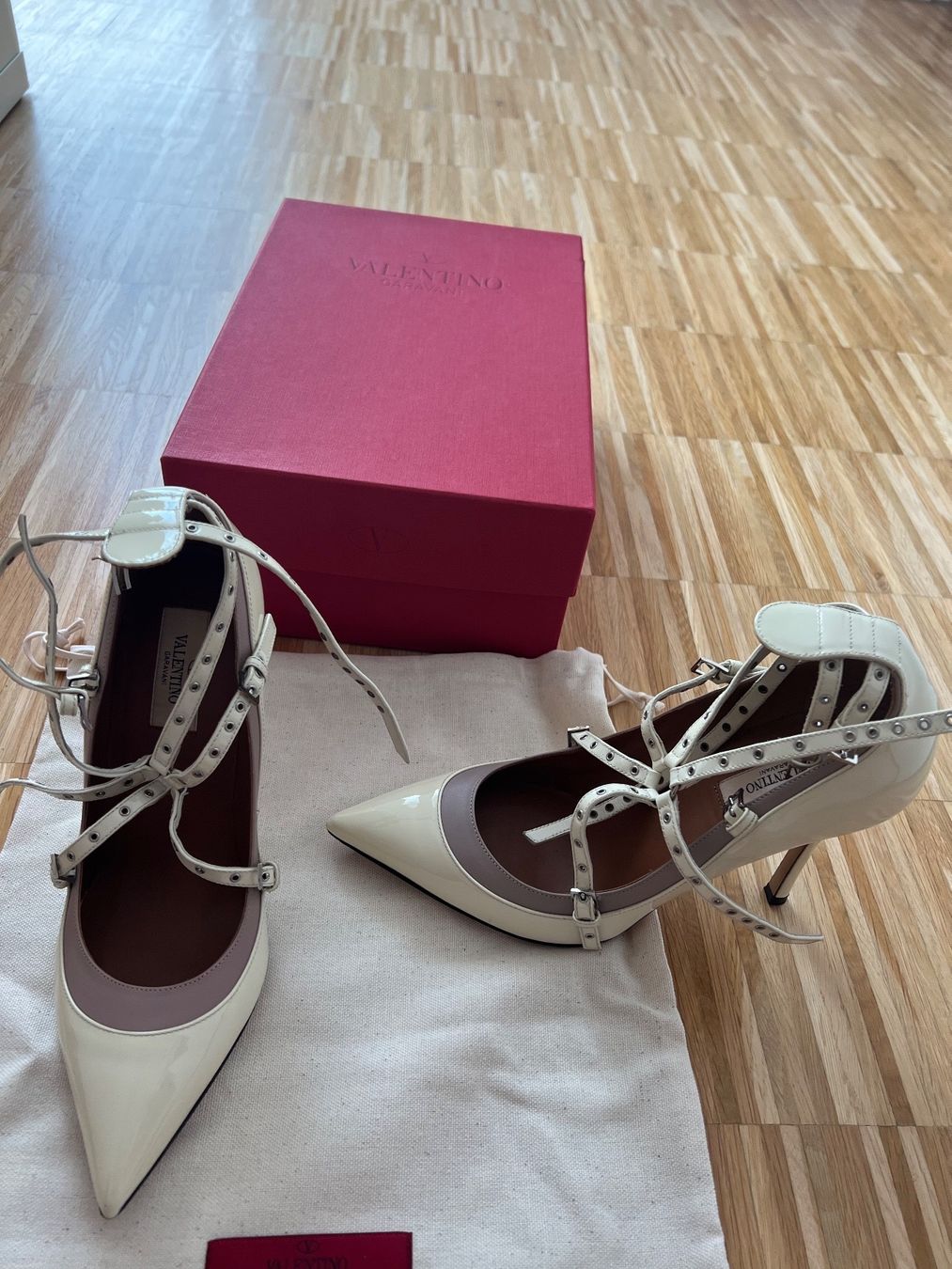 Valentino Scarpe da donna: Valentino Pumps Size 38 – Usato da Aarau venduto da eli_bq7m