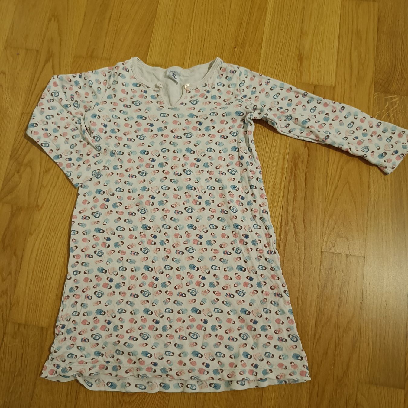 Petit Bateau Pyjamas & Ähnliches: Nachthemd Grösse 104 – Gebraucht aus Jaberg von urig17.