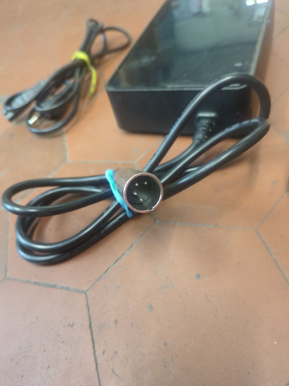 Caricabatterie: eBike Ladegerät, Impulse – Usato da Luterbach venduto da Georges72 1