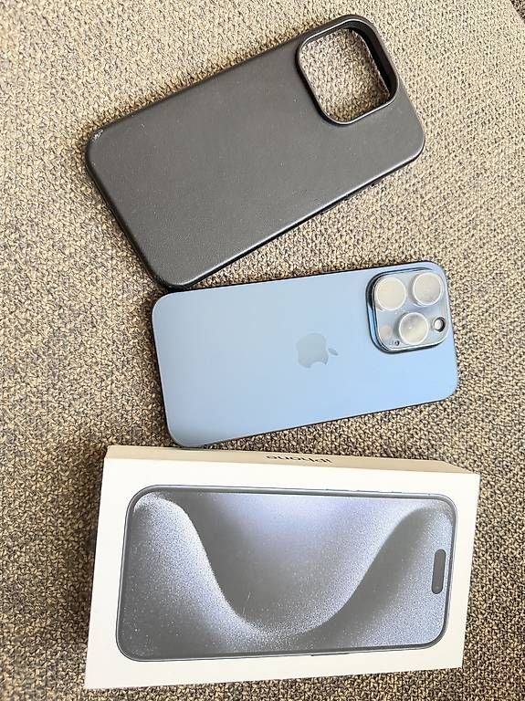 Telefoni cellulari / Smartphones: iPhone 15 Pro, Blue Titanium, 256GB – Usato da Abtwil SG venduto da Fitze 1