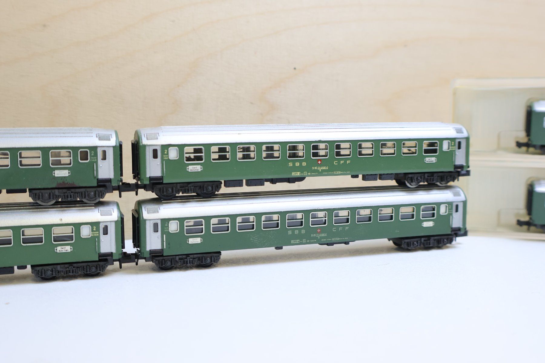 Trix Modellini di ferrovie: Minitrix 6 x SBB Personenwagen - Set – Usato da Winterthur venduto da Monstera 6