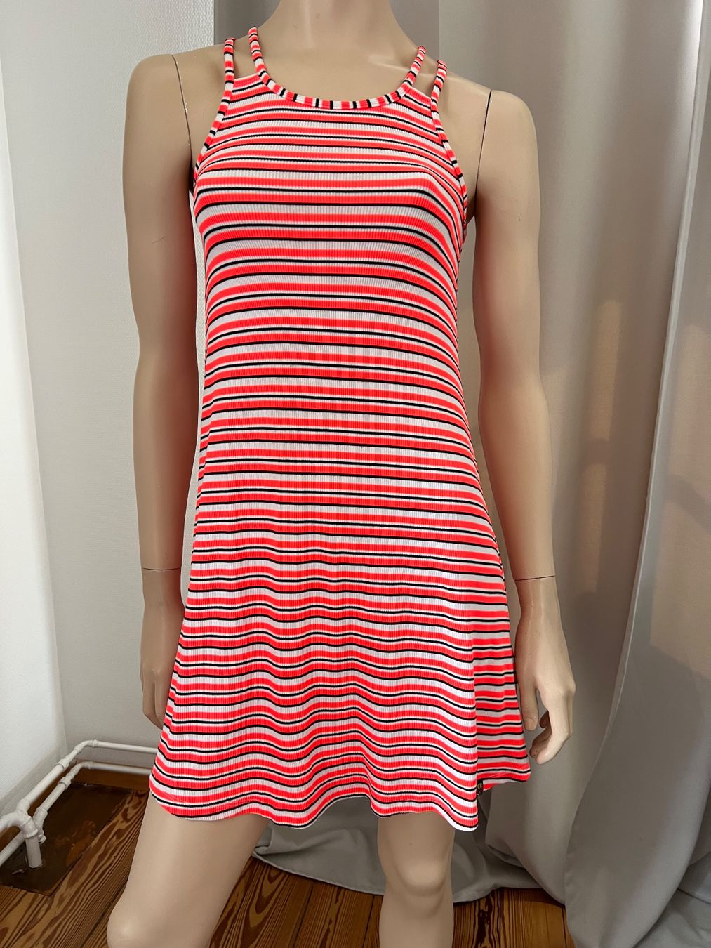 Superdry Vestiti: Super Dry Goods Sommerkleid Gr.34 – Usato da Zürich venduto da ost_5sdl 2