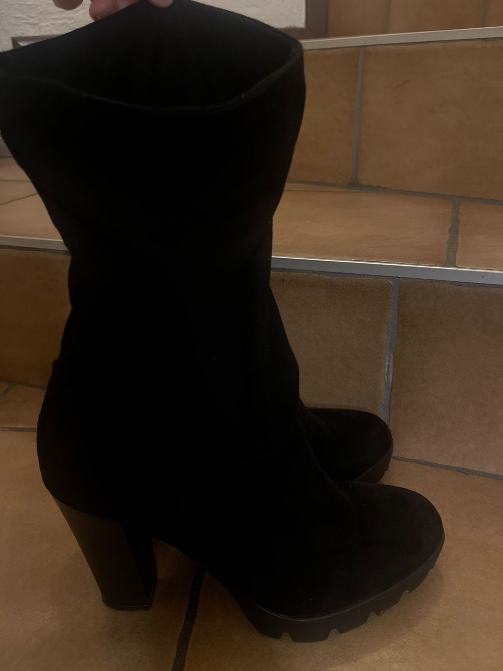 Scarpe da donna: Stivale nero con tacco – Usato da Rancate venduto da Waly__