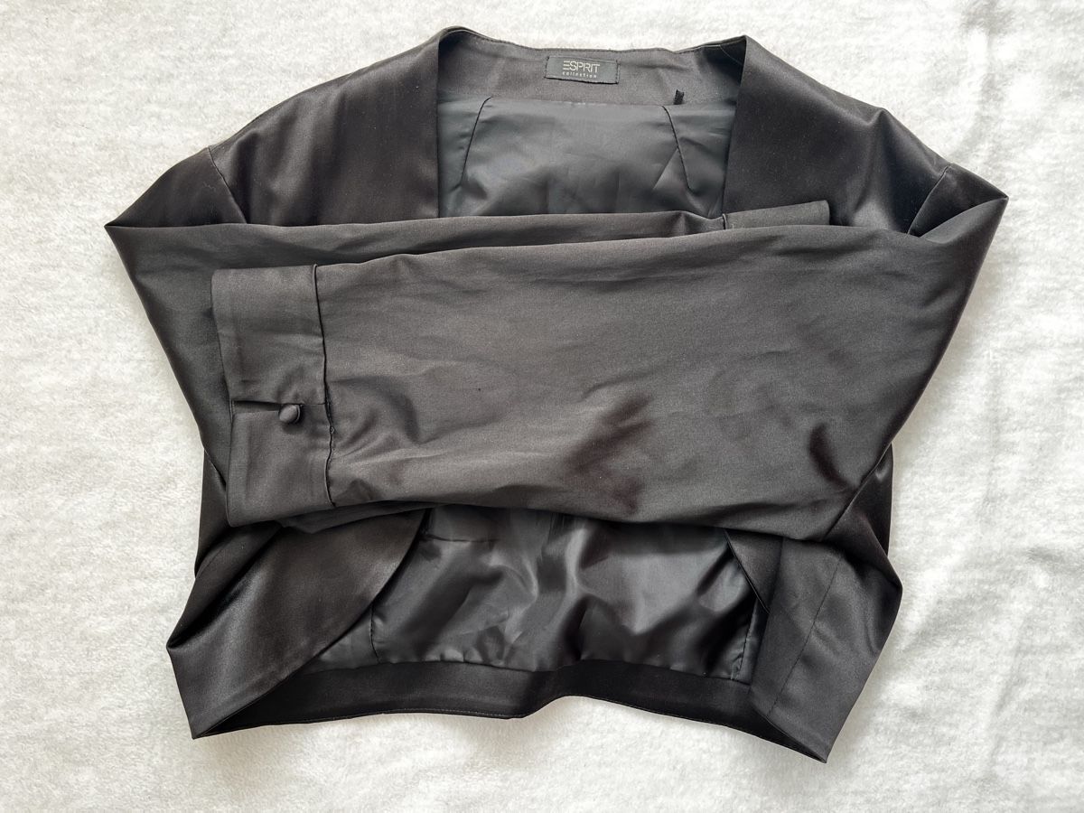 Esprit Bolero: Boléro noir Esprit Collection taille M – Usato da Romont FR venduto da cat_j6ww 2