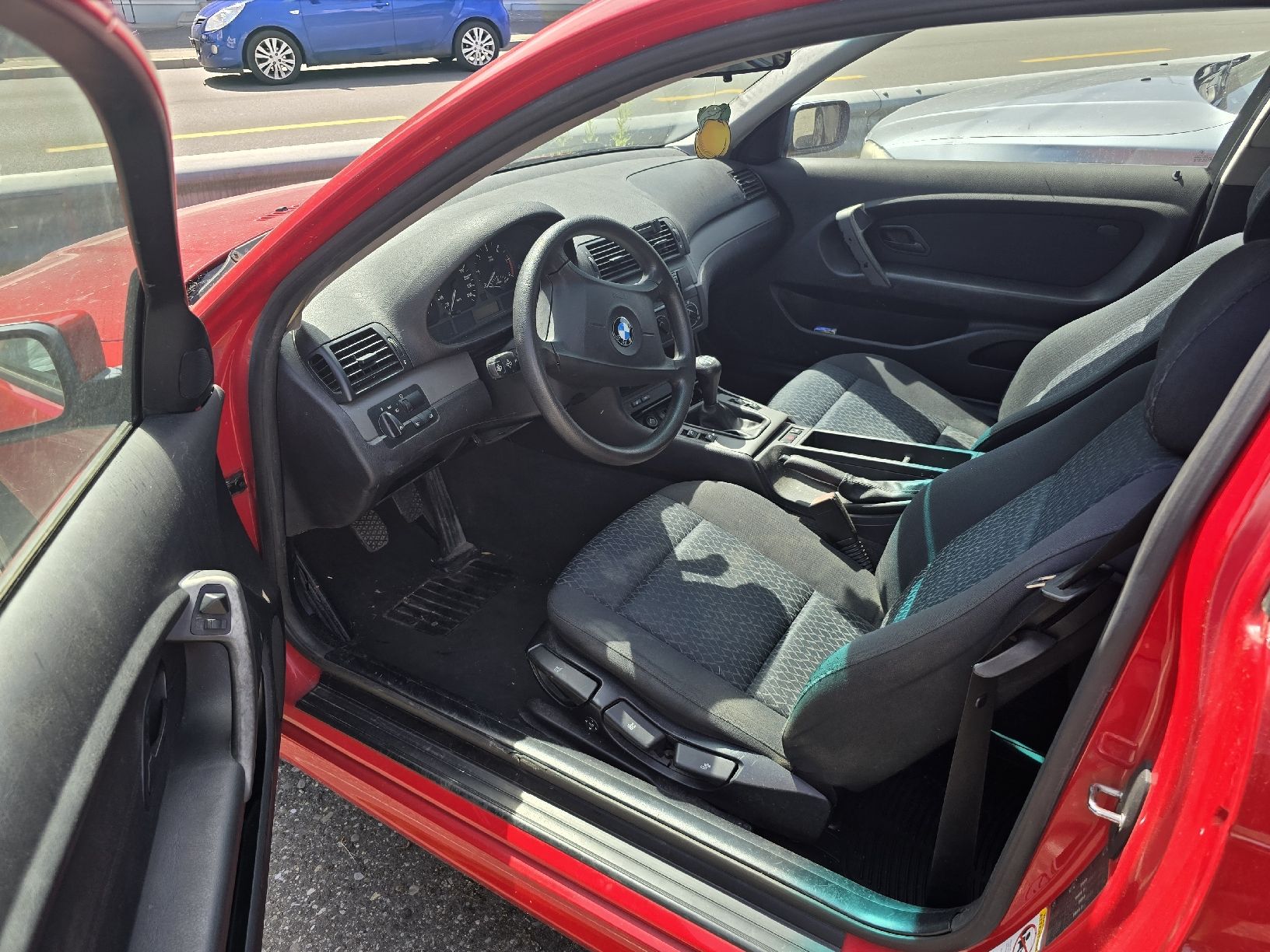 BMW Autos: bmw 320d  – D'occasion à Biel/Bienne par meh_ycg5 2
