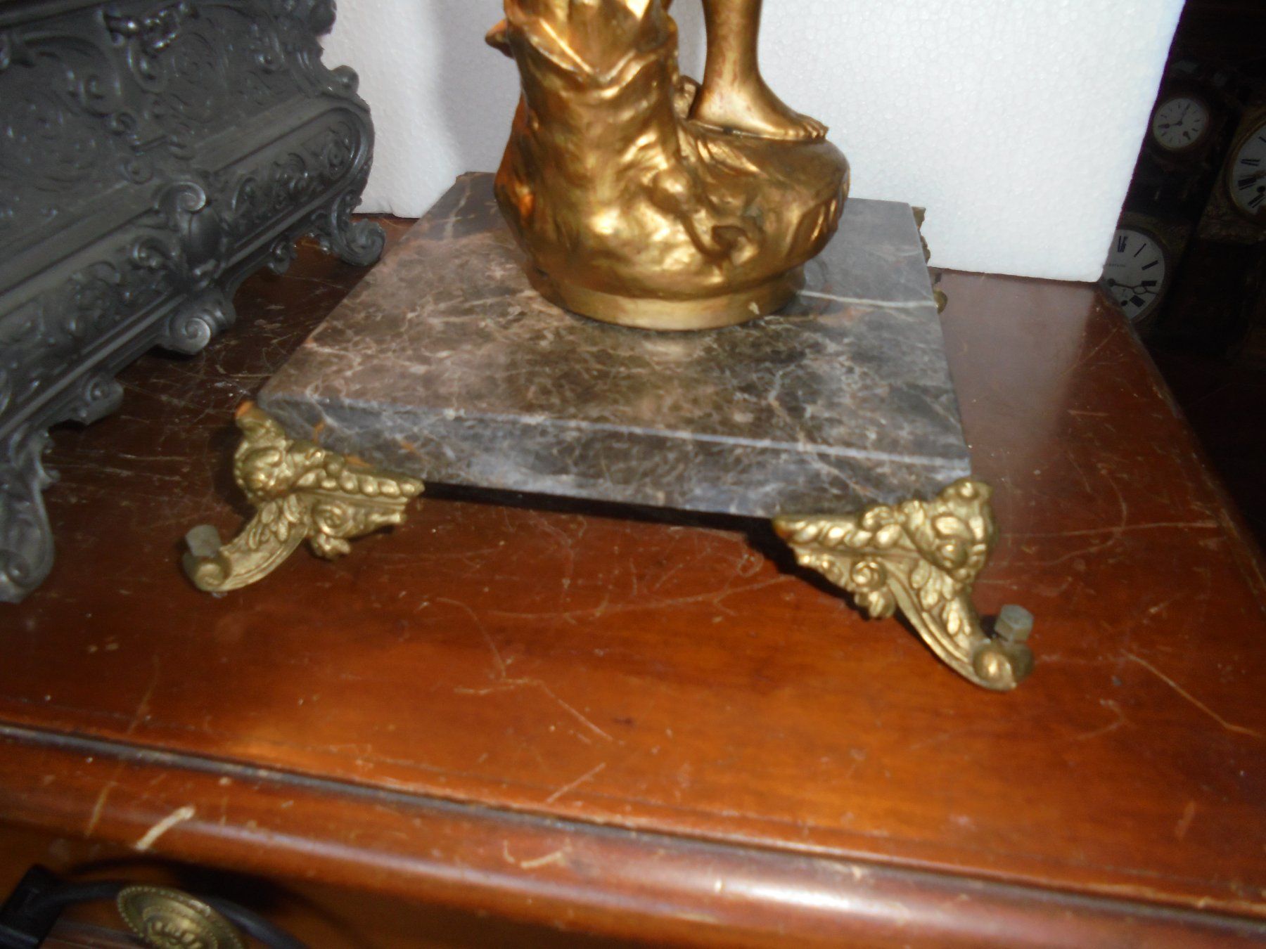 Altri accessori per orologi: Antike, grosse Figur als Taschenuhrenständer ca. 1930 – Usato da Camorino venduto da Hunpete 7