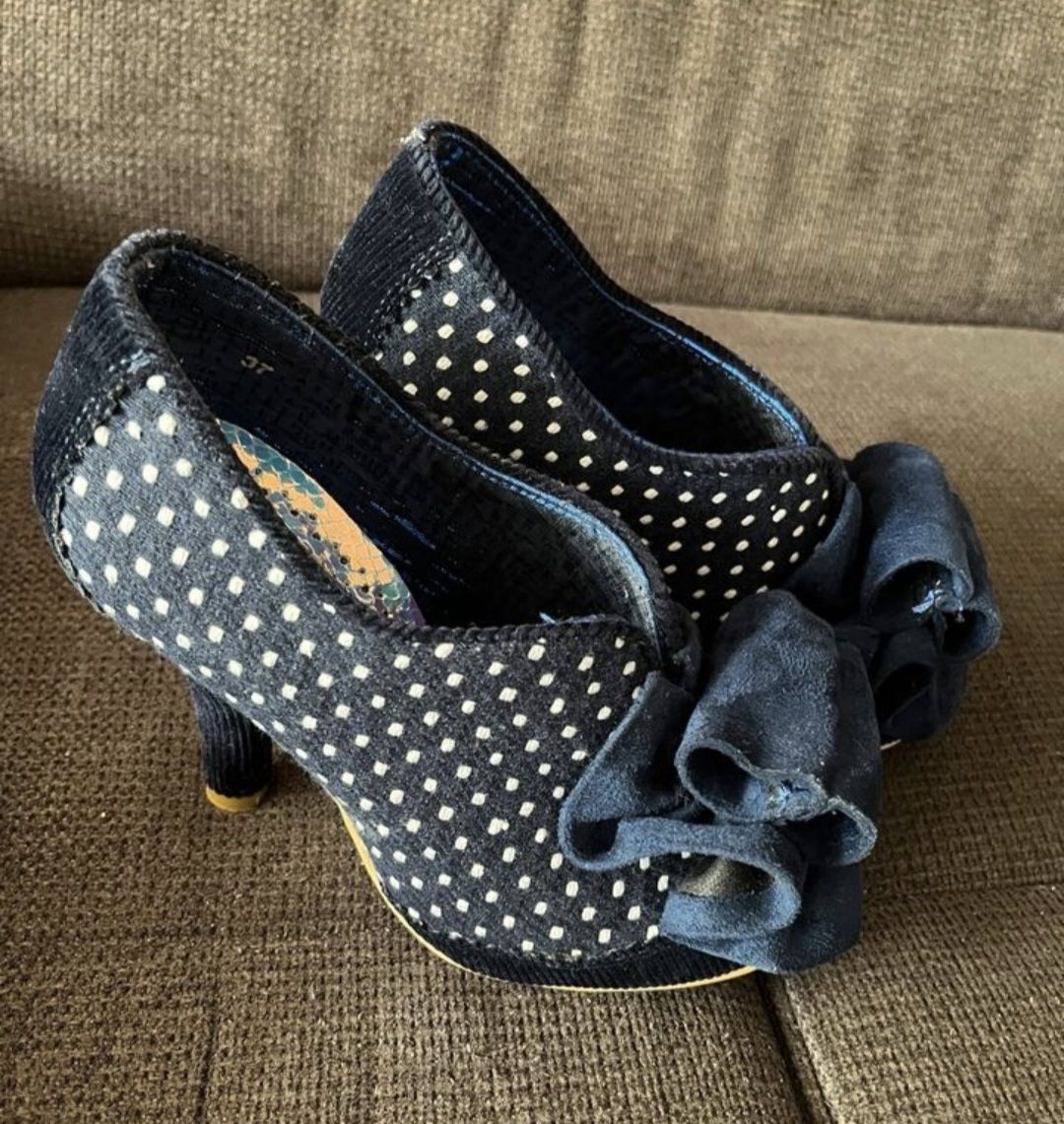 Scarpe da donna: Irregular Choice Pumps Schuhe Hook 37 – Usato da Wynigen venduto da La_Talpa
