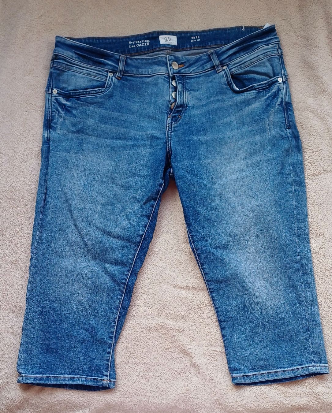 Jeans: s.Oliver Jeans Capri Damen Grösse W/44 – Nuovo (secondo la descrizione) da Volketswil venduto da Anzaru