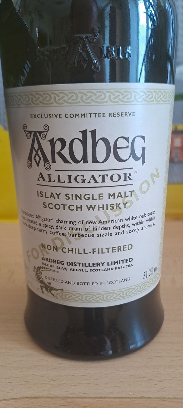 Ardbeg Bevande alcoliche: Ardbeg Alligator - neuf-Whisky Rare. – Nuovo e nell'imballaggio originale da Les Brenets venduto da Galen25