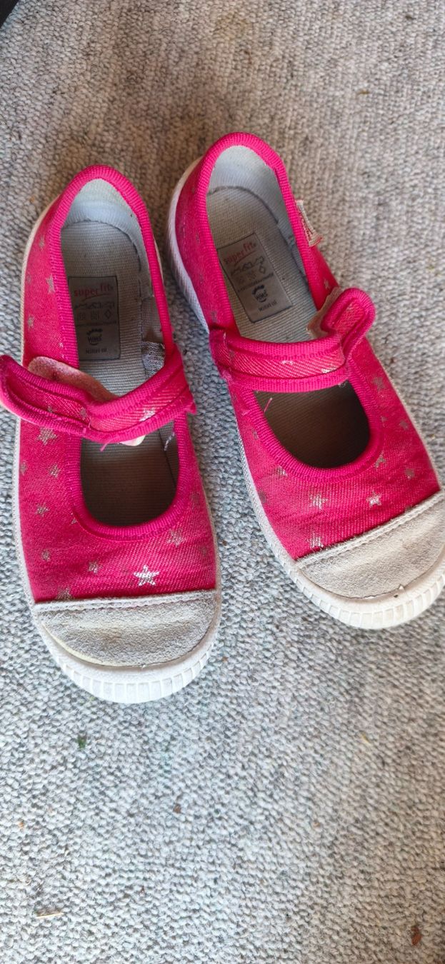 Scarpe da uomo: Schuhe Kinder – Usato da Winterthur venduto da OldShatterhand1.