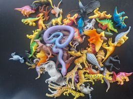 Konvolut Plastikspielfiguren Tiere und Dinosaurier gebraucht