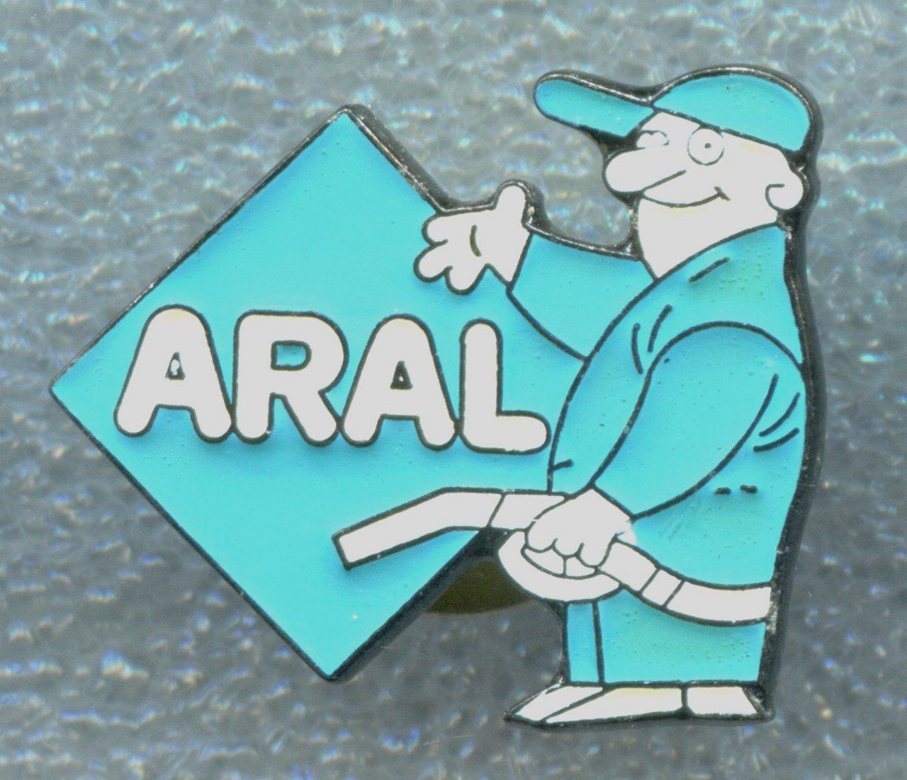 Plaketten & Abzeichen: ARAL  Tankwart – Gebraucht aus Winterthur von Sammleroase