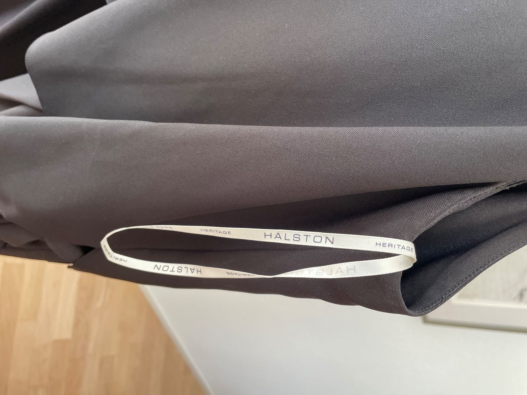 Jumpsuits: Jumpsuit bon Halston, 36 – D'occasion à Zürich par Johanna1970 7