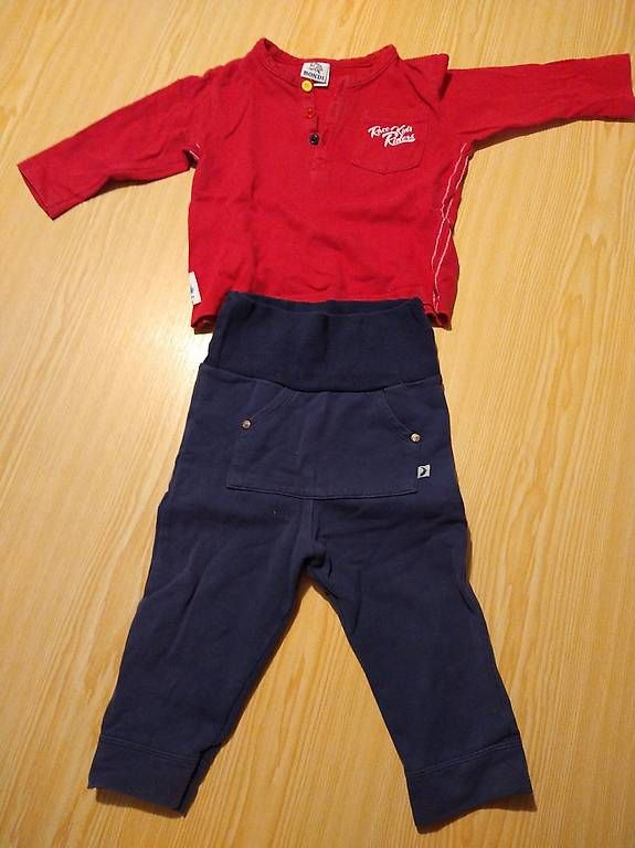 Lotti & Set di vestiti: Baby Kleider Gr.74 – Usato da Ebnat-Kappel venduto da Schneehas20
