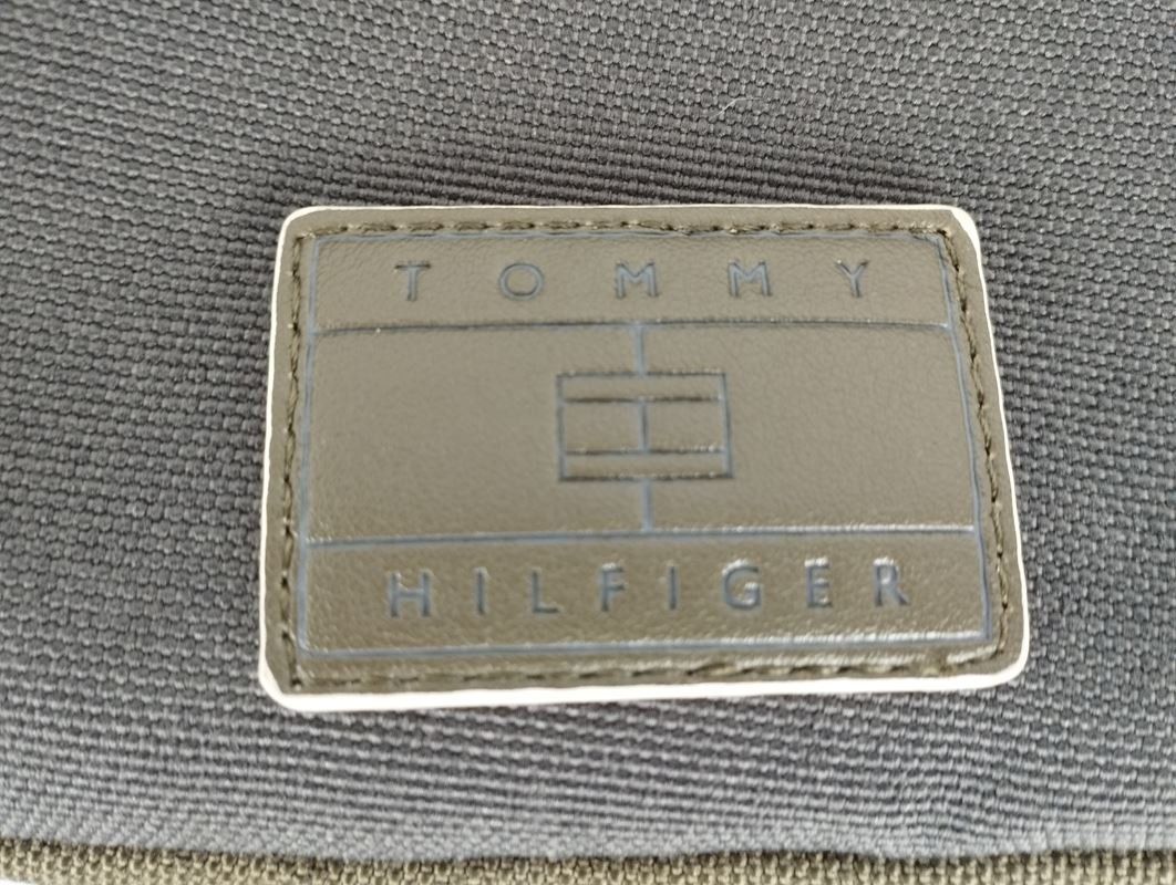 Tommy Hilfiger Taschen: TOMMY HILFIGER Umhängetasche – Gebraucht aus Schübelbach von Restwert_Schubelbach 1