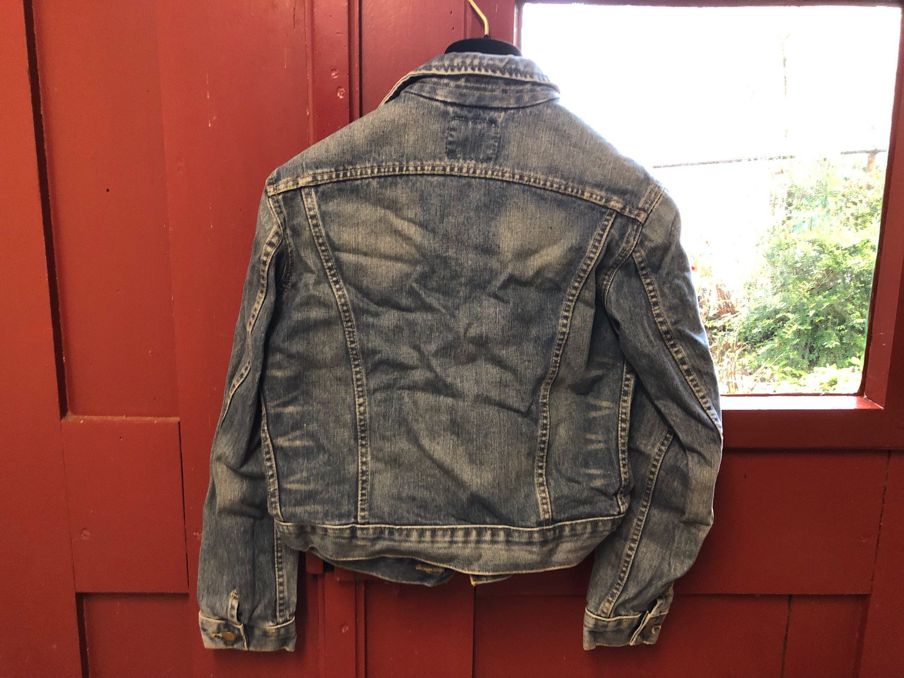 Giacche: Jeansjacke Lee Grösse M blau – Usato da Weissbad venduto da Studently 1