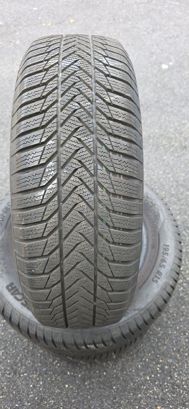 Pneumatici & Ruote complete: Winterpneu 195/65/R15 M+S – Usato da herzogenbuchsee venduto da jamma01 1