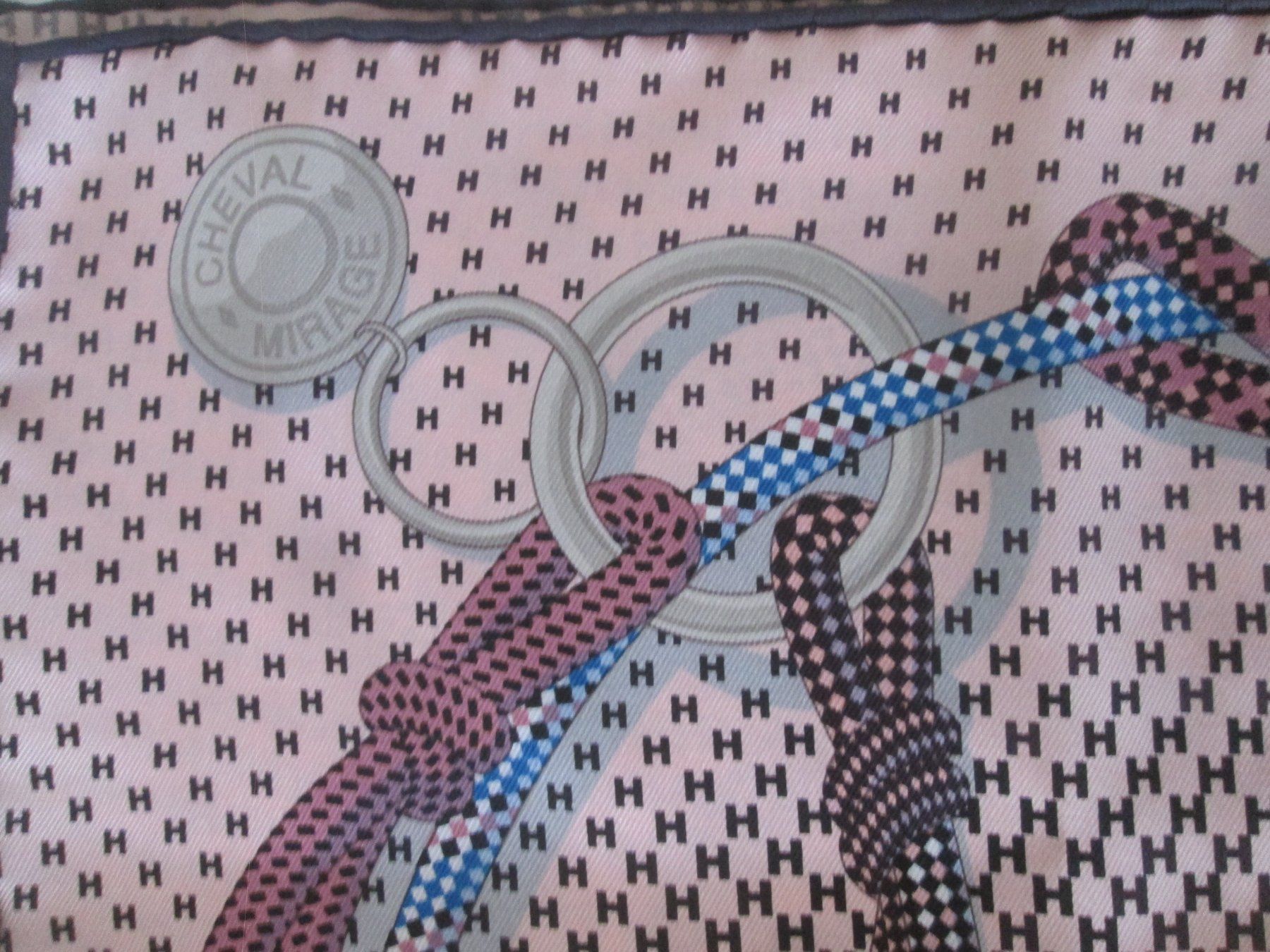 Hermès Foulards & écharpes: Hermès-Schal, Cheval, neu, 100% Seide – Neuf (Voir description) à Sementina par babucia 3