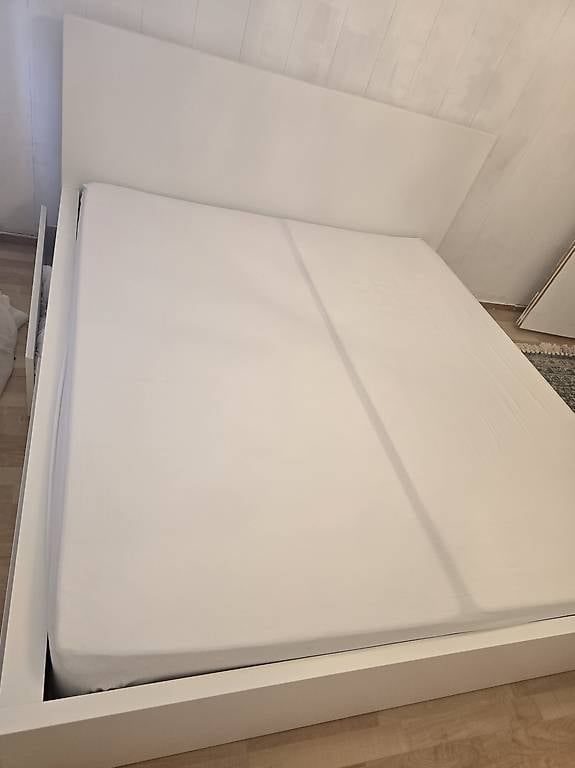 Letti: ****WIE NEU**** MALM BETT KOMPLETT – Usato da Neu St. Johann venduto da fmb_95dj