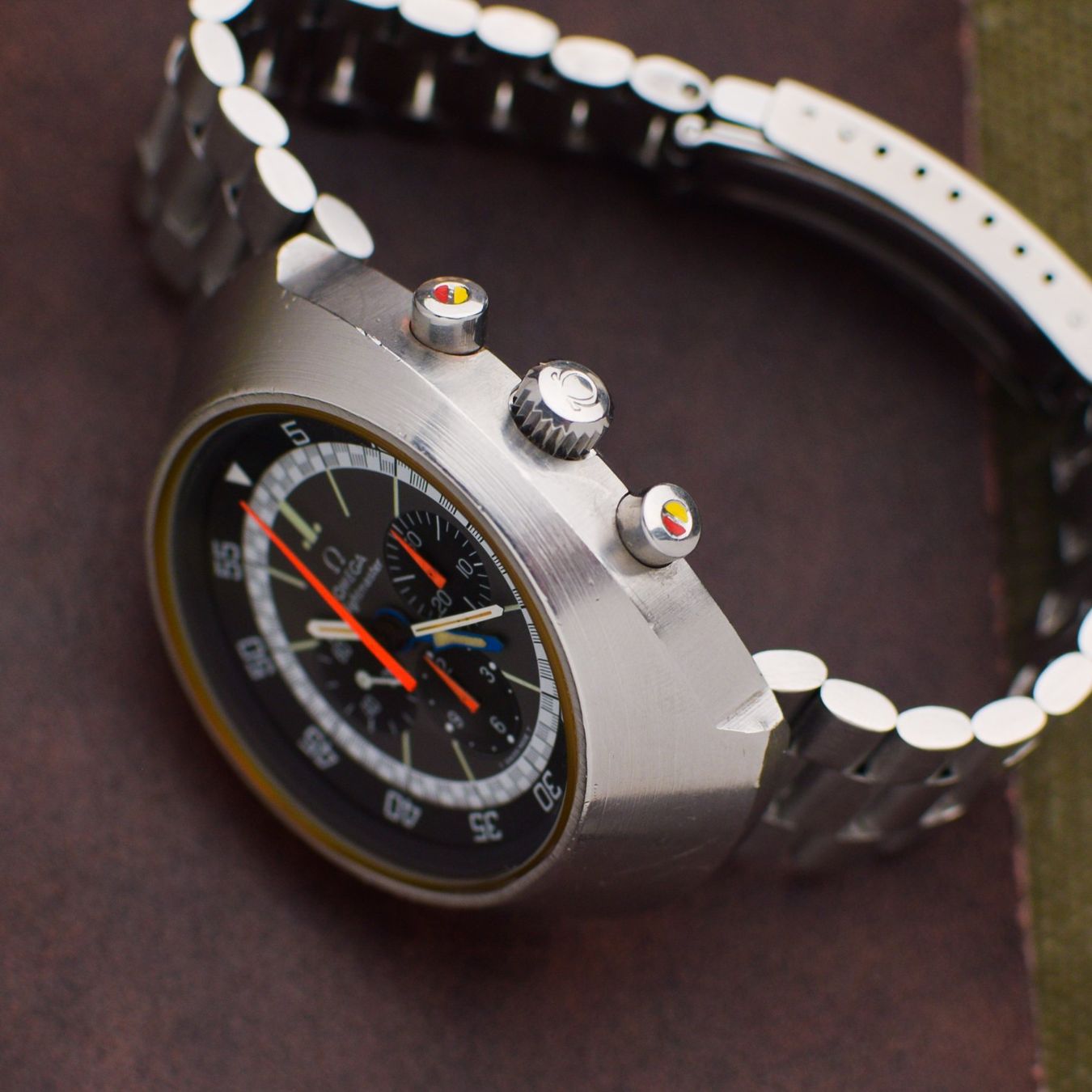 Omega Uhren: Omega Flightmaster GMT Chronograph ref. 145.036 from 1972 – Gebraucht aus St. Gallen von Andrej99 3