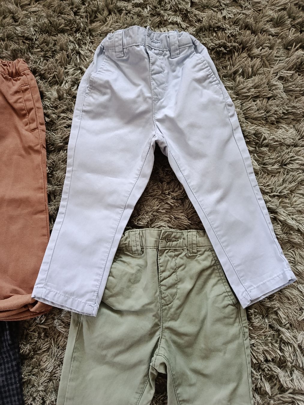 Lotti & Set di vestiti: Babyhosen Junge Grösse 80/86 – Usato da Naters venduto da oks_6rfv 2