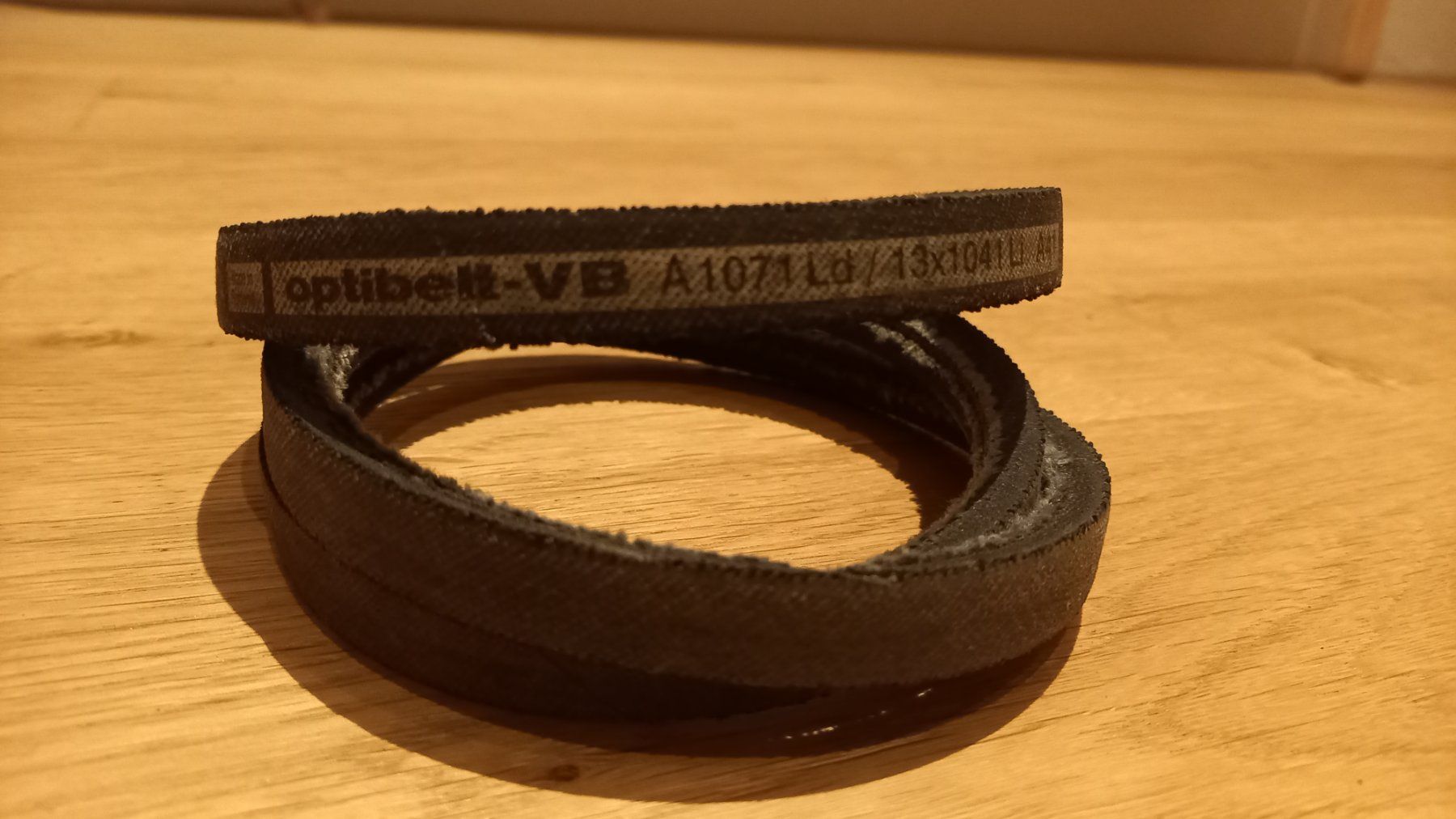 Altro per industria metallurgica: Keilriemen Optibelt – Usato da Steffisburg venduto da manigri