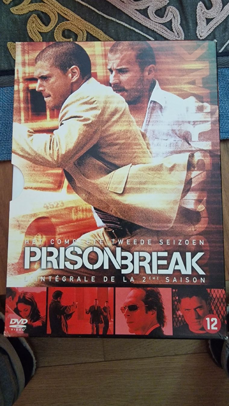 Tutti i DVDs: PRISON BREAK SAISON 2 INTEGRAL DVD – Nuovo (secondo la descrizione) da Lausanne venduto da Intercostal