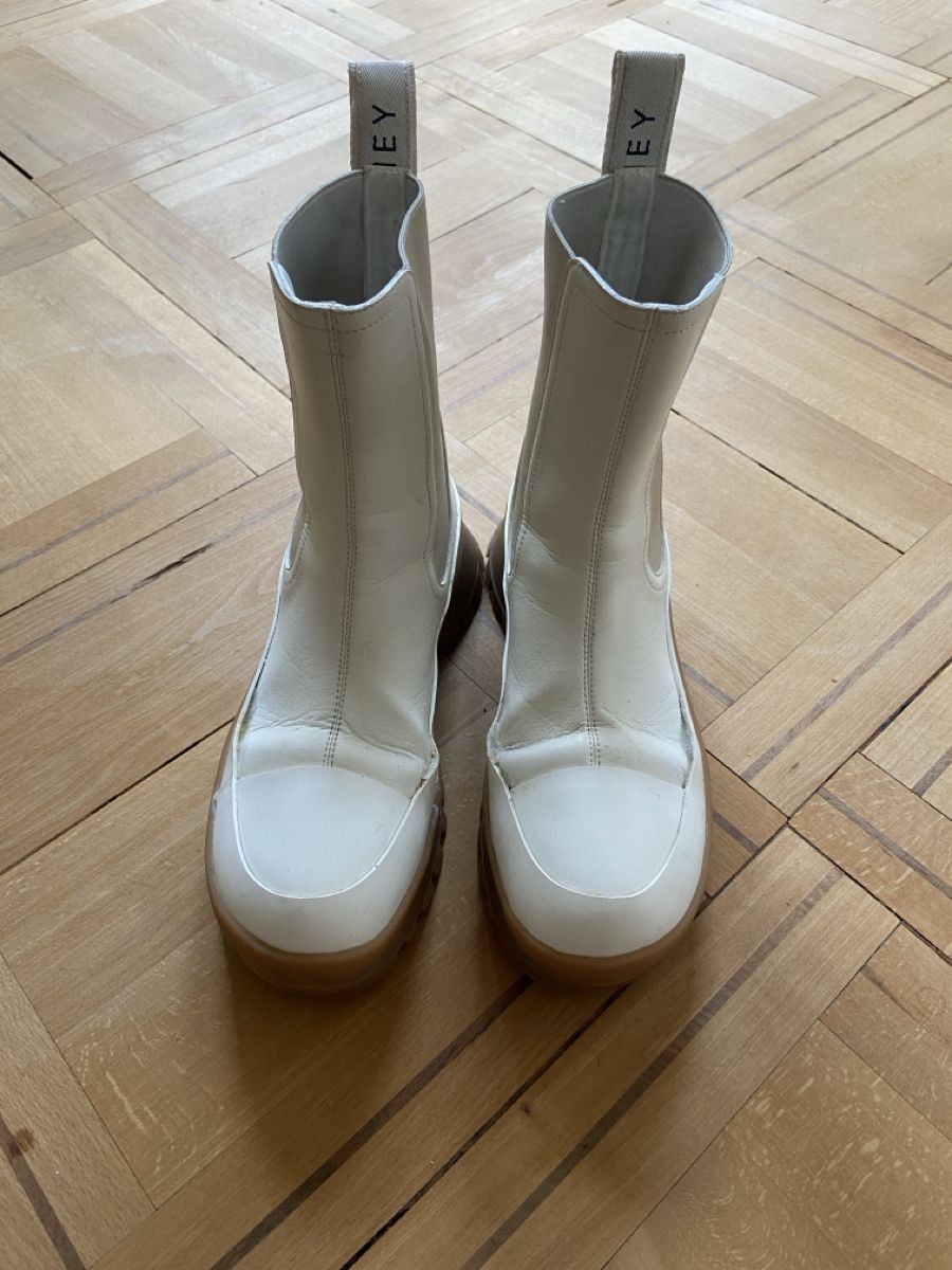 Stella McCartney Scarpe da donna: Stella McCartney Trace Logo Print Boots Stiefel – Usato da Münchenstein venduto da B771 2