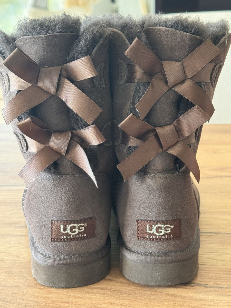 Ugg Scarpe da donna: UGG Bailey bow  – Usato da Ursy venduto da Martha_Laure