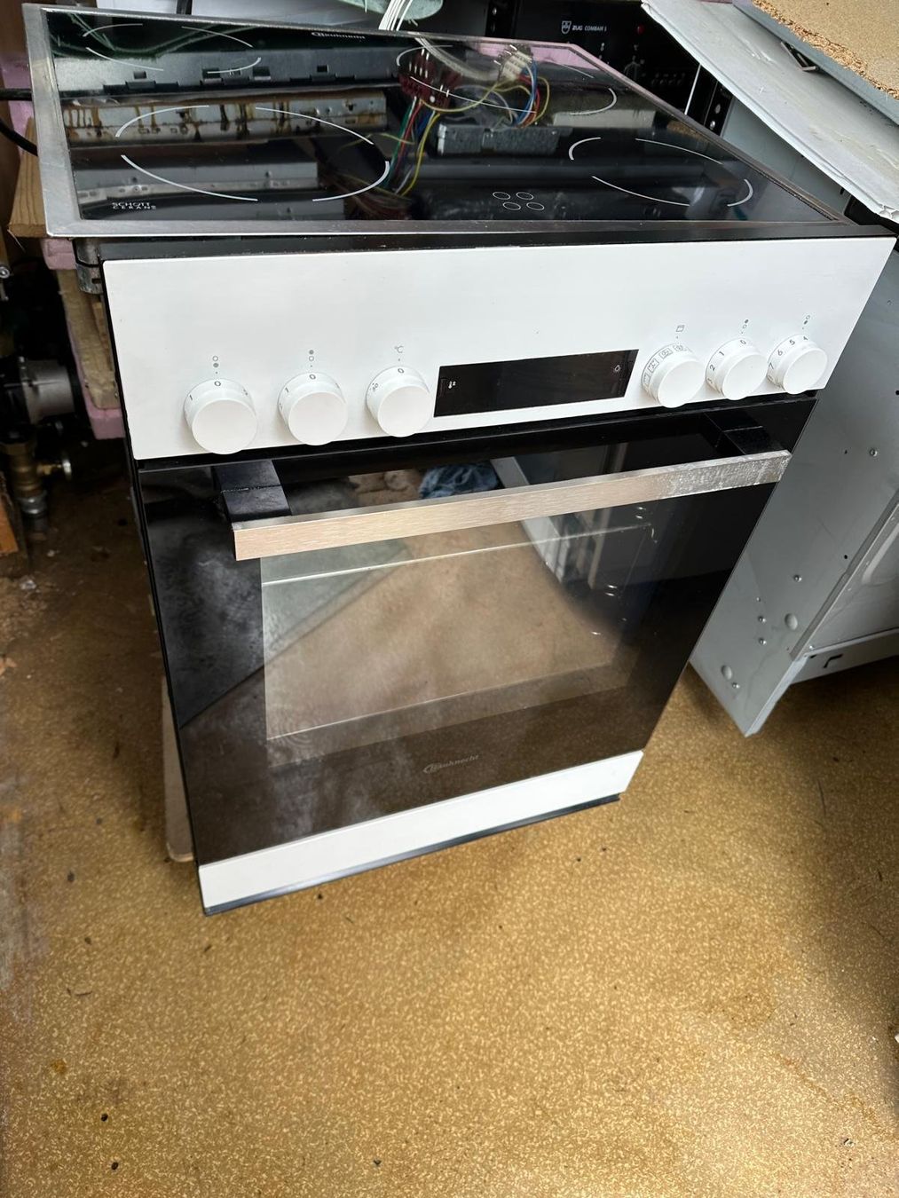 Bauknecht Forni: Bauknecht Einbau Backofen – Usato da Spreitenbach venduto da Space_X 8