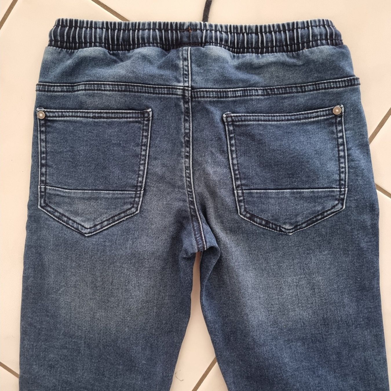 Pantaloni: Ungetragene tolle Jeans in der Gr. 152 – Usato da Arth venduto da Africa44 6