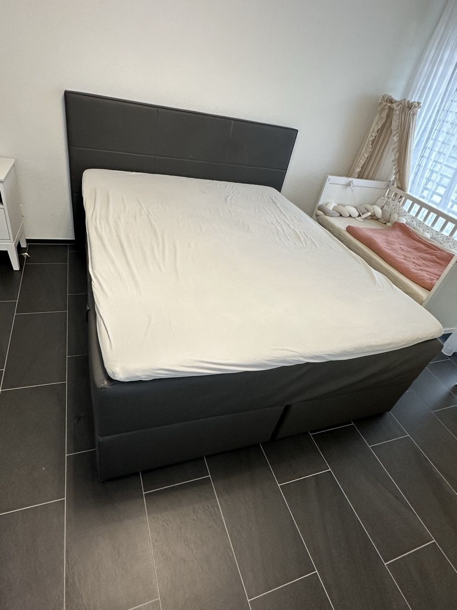 Letti: Boxspringbett, 160x200 cm – Usato da Härkingen venduto da niki46