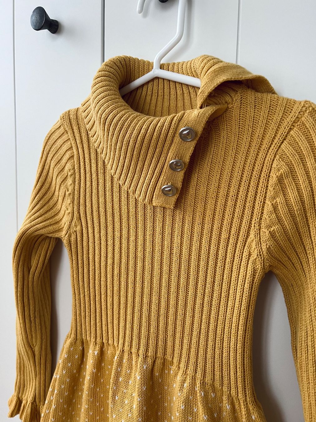 Kleider & Röcke: Strickkleid. Pullover Kleid. 104 Gelb. Schönes Muster. – Gebraucht aus Burgdorf von rulan