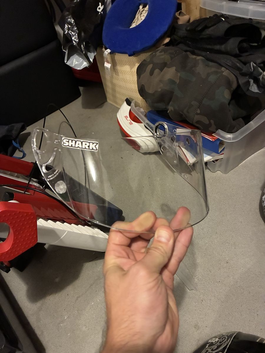 Helme & Visiere: Casque moto – Gebraucht aus Moutier von Aiguille_du_temps