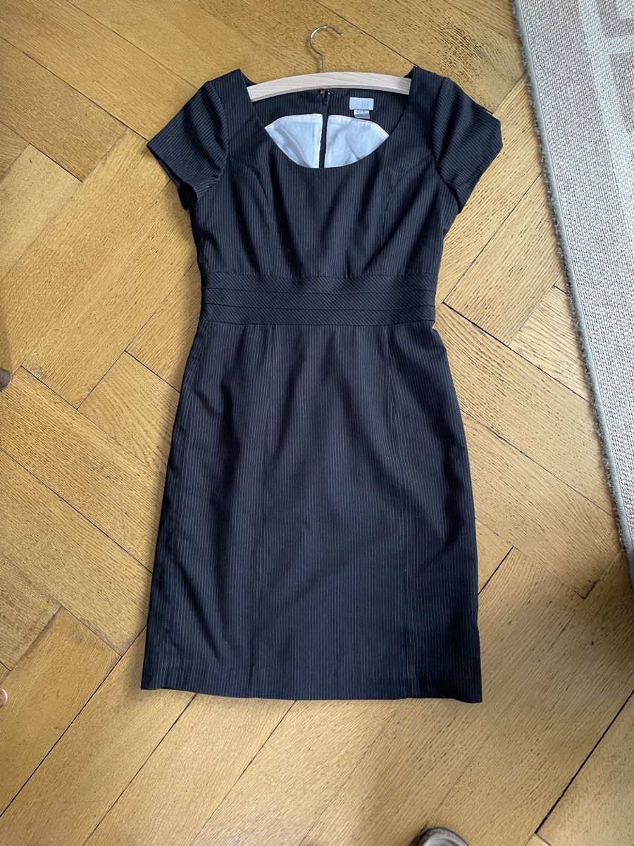 H&M Vestiti: Hübsches Kleid – Usato da Solothurn venduto da sim_l6lb
