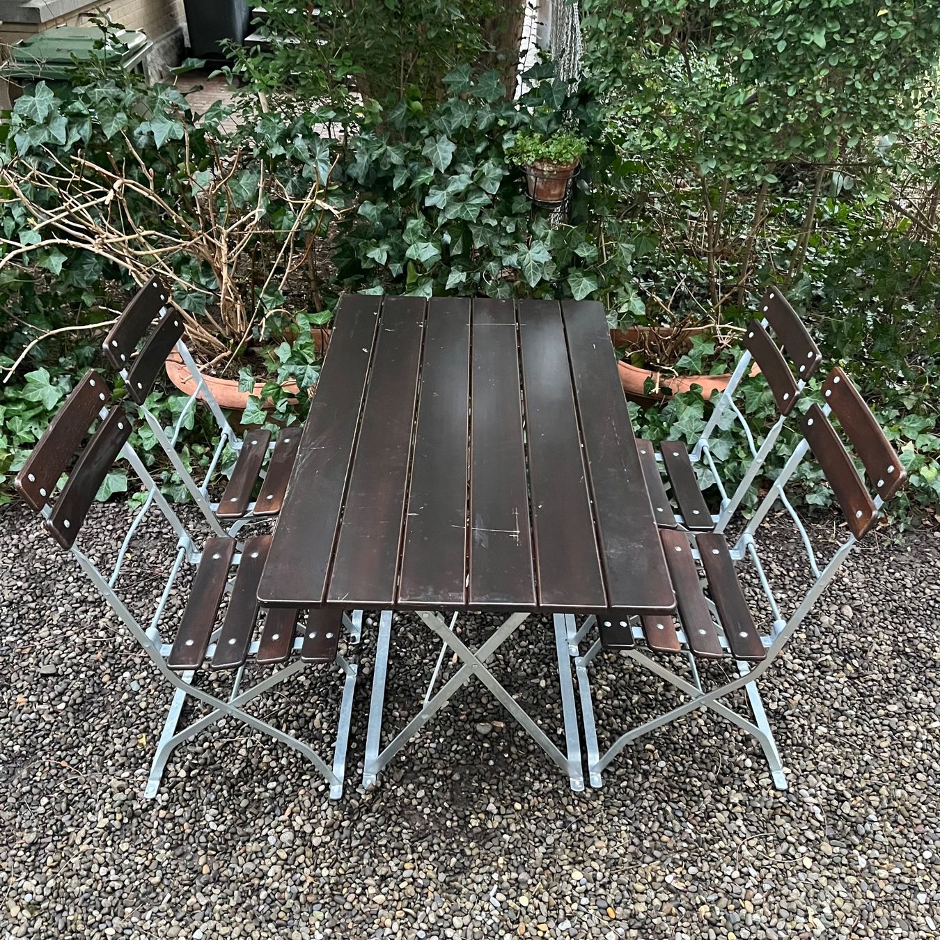 Tischset: Gartengarnitur Gartentisch Gartenstühle Biergartebmöbel – Gebraucht aus zürich von